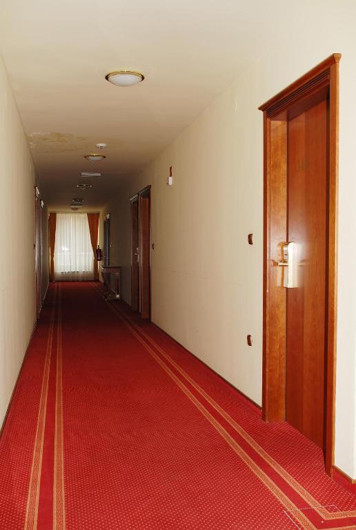 Hotel Zvezda Murska Sobota Dış mekan fotoğraf